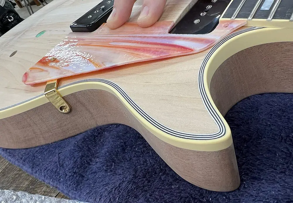 Suhr classic ピックガード  バッグパネル Suhr ピックガード、バックパネル - メルカリ