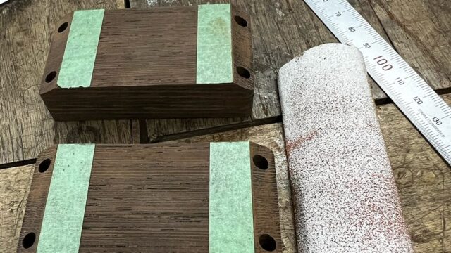 5弦ベースのピックアップ用カバー