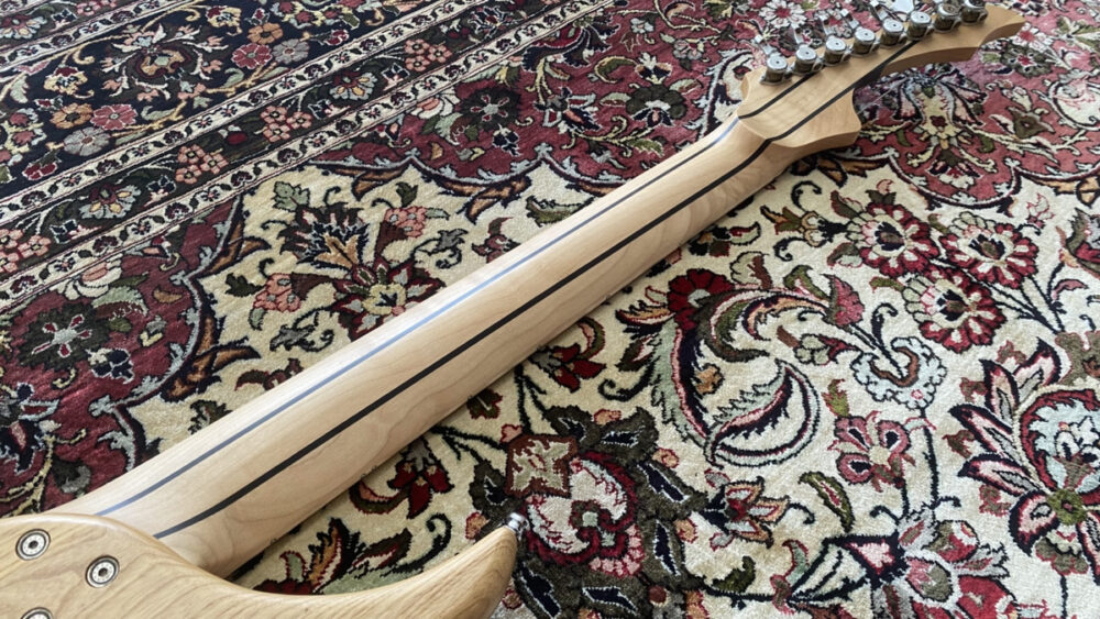Skervesen Swan ネック