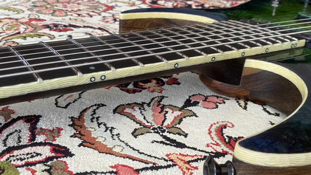 Skervesen Raptor フレット、ポジションマーク
