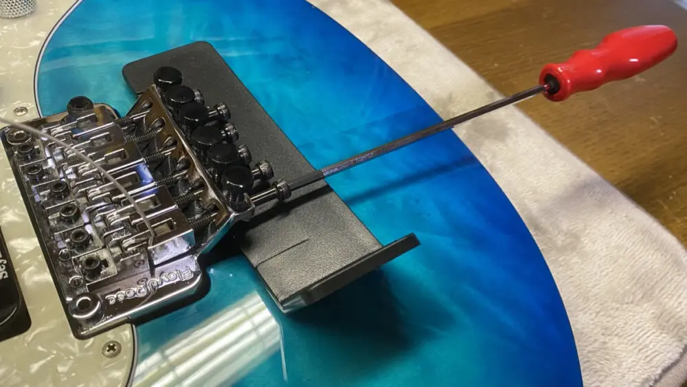 フロイトローズタイプ FERNANDES アクティブ回路 アーム付 新品弦張替済 フロイトローズタイプ FERNANDES アクティブ回路 アーム付 新品