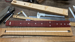 ギターの指板接着の準備